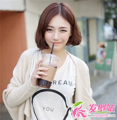 女生清新時尚韓式短發(fā)發(fā)型 展現(xiàn)你甜美可愛氣質