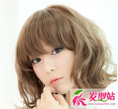 女生清純時尚染發(fā)發(fā)型 花樣美少女鐘情的棕色系發(fā)型