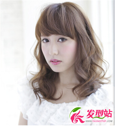 時(shí)尚發(fā)型讓你人見人愛(ài) 清新淑女造型不要錯(cuò)過(guò)