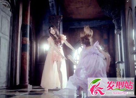 SNH48MV߸UZAʲôn_߸MVĲŮͬ԰ʾ_߸(UZA)MVҕl