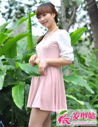 無需濃妝艷抹依舊光彩照人 時(shí)尚發(fā)型展現(xiàn)自然美