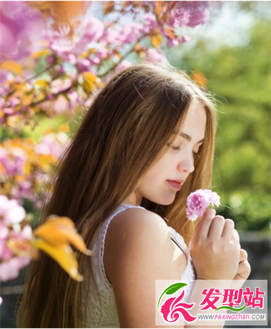 濃妝艷抹也可以清新十足 中長發(fā)發(fā)型為你時刻做到