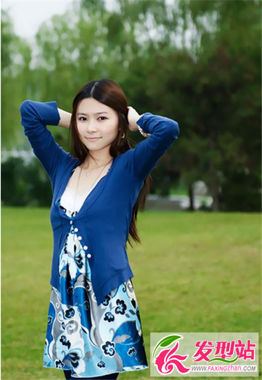 由內(nèi)而外展現(xiàn)你的魅力 女生長發(fā)發(fā)型讓你保持吸睛度