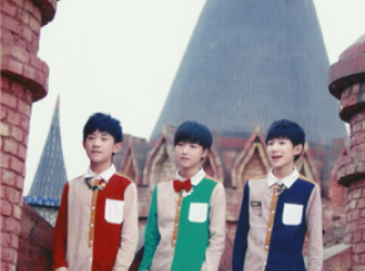 TFBOYSСӰl(f)ͺϼ rW(xu)ԺL(fng)кl(f)]