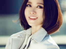 俏麗女生中分短發(fā)發(fā)型 塑造出最性感氣質的女生