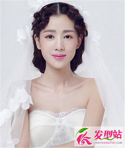 韓式經(jīng)典新娘發(fā)型