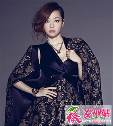 卷發(fā)發(fā)型