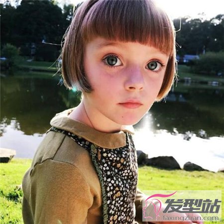 西方小女生的發(fā)型大盤點(diǎn) 可愛俏皮的外國(guó)小公主