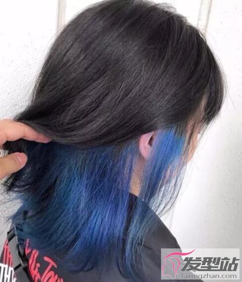 女生隱藏染發(fā)型