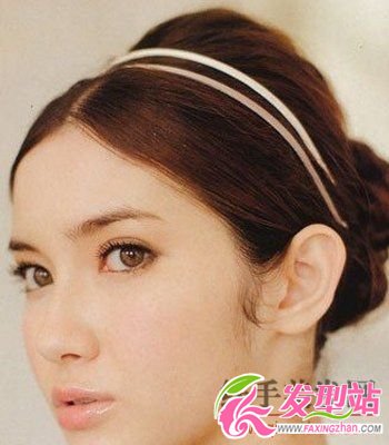 高雅浪漫巧搭發(fā)飾UP女人味 高雅浪漫巧搭發(fā)飾UP女人味