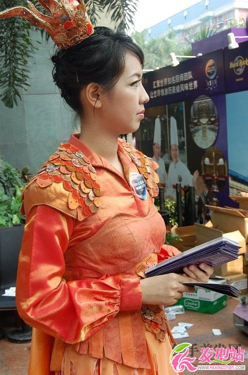 活動禮儀一姐 盤發(fā)發(fā)型獨(dú)特魅力 活動禮儀一姐 盤發(fā)發(fā)型獨(dú)特魅力