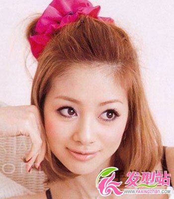 甜美發(fā)飾提升你的女人味兒 甜美發(fā)飾提升你的女人味兒