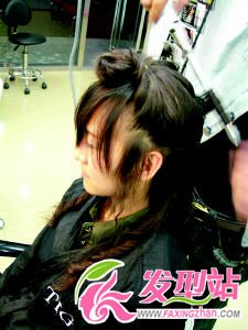 點(diǎn)擊圖片進(jìn)入下一頁(yè)