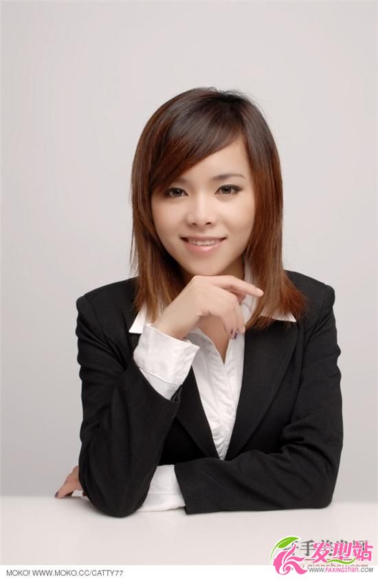 女性辦公套裝與正裝發(fā)型欣賞 女性辦公套裝與正裝發(fā)型欣賞