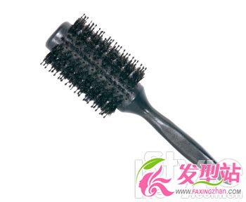 飽滿后腦 打造360°的超完美發(fā)型