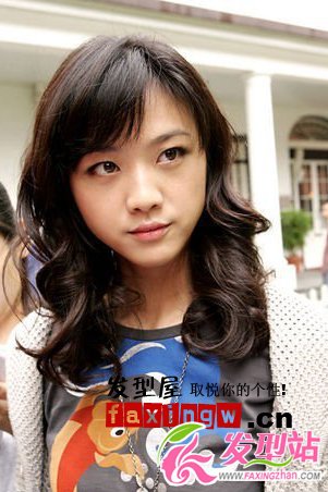 2010強(qiáng)勢(shì)歸來 湯唯發(fā)型圖片欣賞