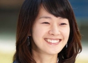 小眼睛適合什么發(fā)型 小眼睛女生發(fā)型設(shè)計圖片推薦 三七分斜劉海短發(fā)顯眼大