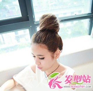 最新中長(zhǎng)發(fā)發(fā)型扎法 綻放夏日魅力